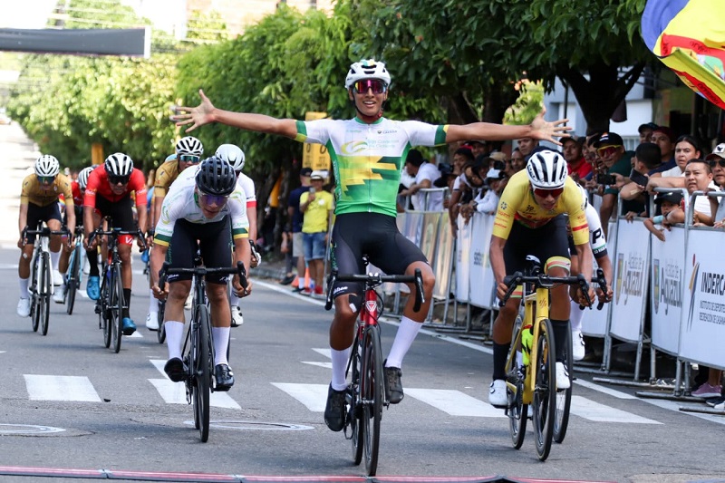 El gran Caldas adelante en la vuelta nacional del Futuro